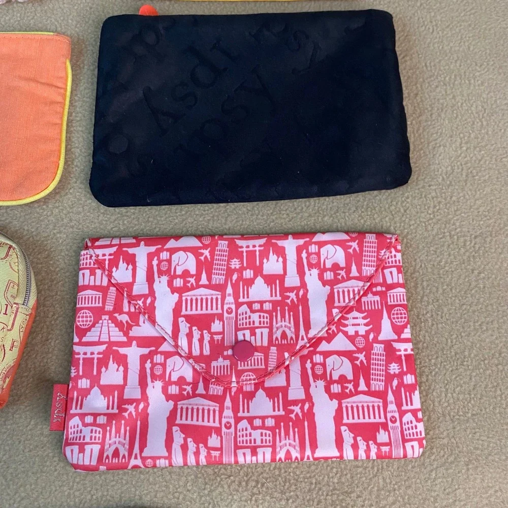 Ipsy Makeup Bag 7pc Sherpa Travel‎ Passport Eyelash Ombre Cosmetic Pouches GUC